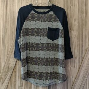 Retrofit Women's Raglan Sleeve Tee w/Pocket Size Large Striped